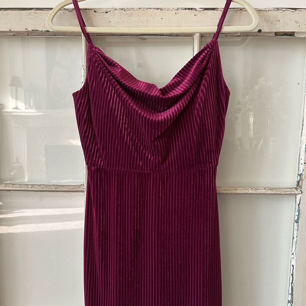 Homecoming dress burgundy size 3